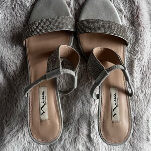 Nina Women's Gray Sandals